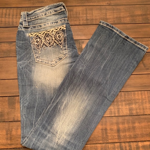 Miss Me Jeans - Picture 1 of 4